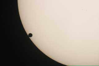 Venustransit, 2. Kontakt 5:39 UT